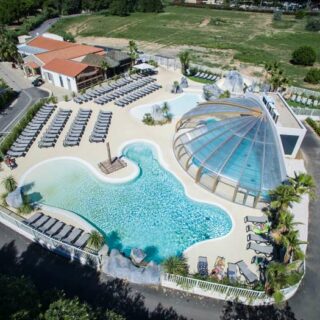 vue aérienne piscine France